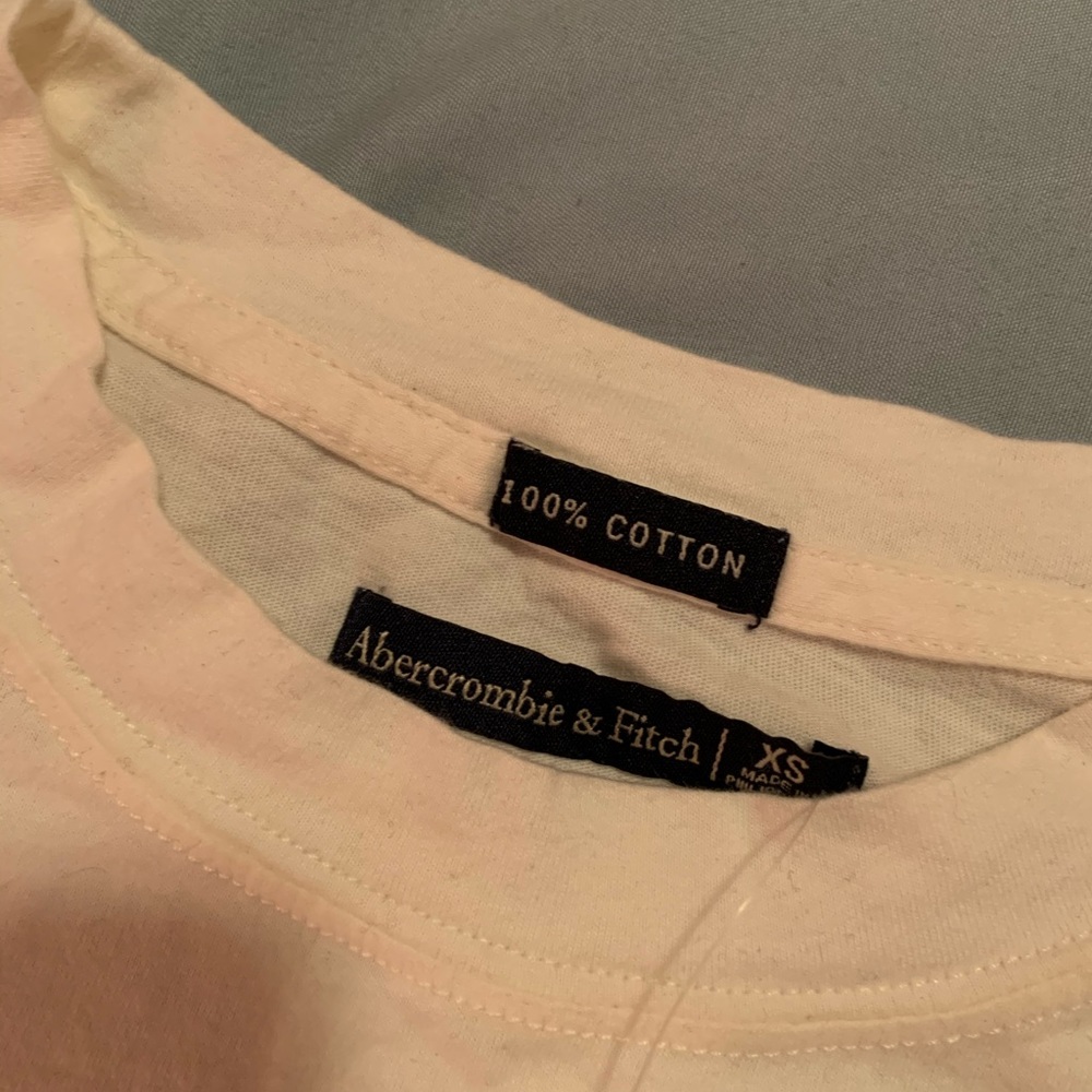Abercrombie & Fitch long sleeve crop top - Picture 2 of 3